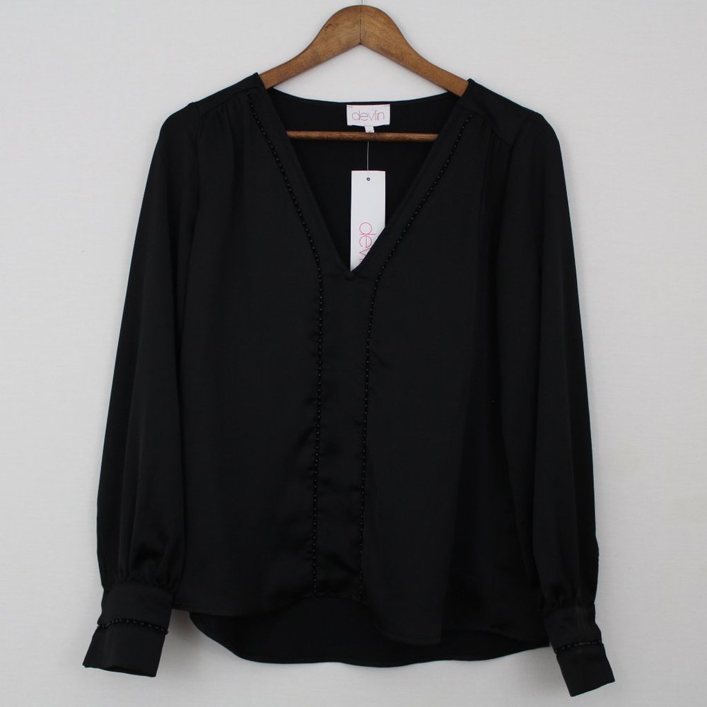 💥⬇️$30 Devlin Black Long Sleeve Top w/ Beading Detailing